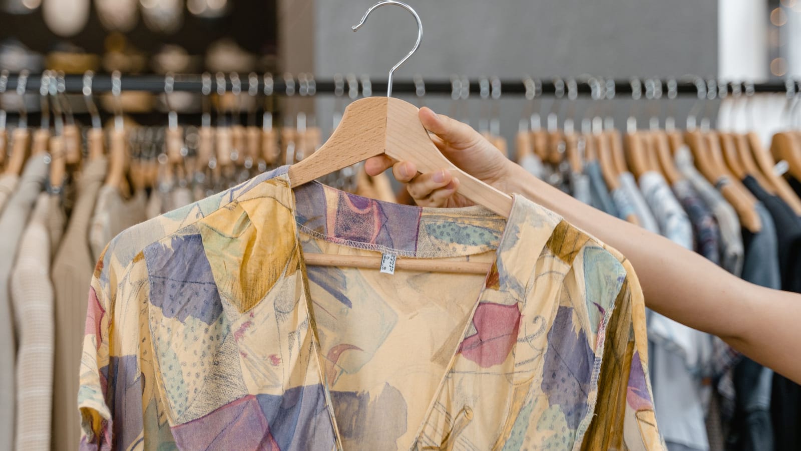 Get the grad dress right without spending twice what you planned