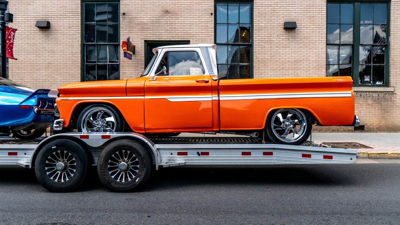 How to Tow a Trailer Without Learning the Hard Way