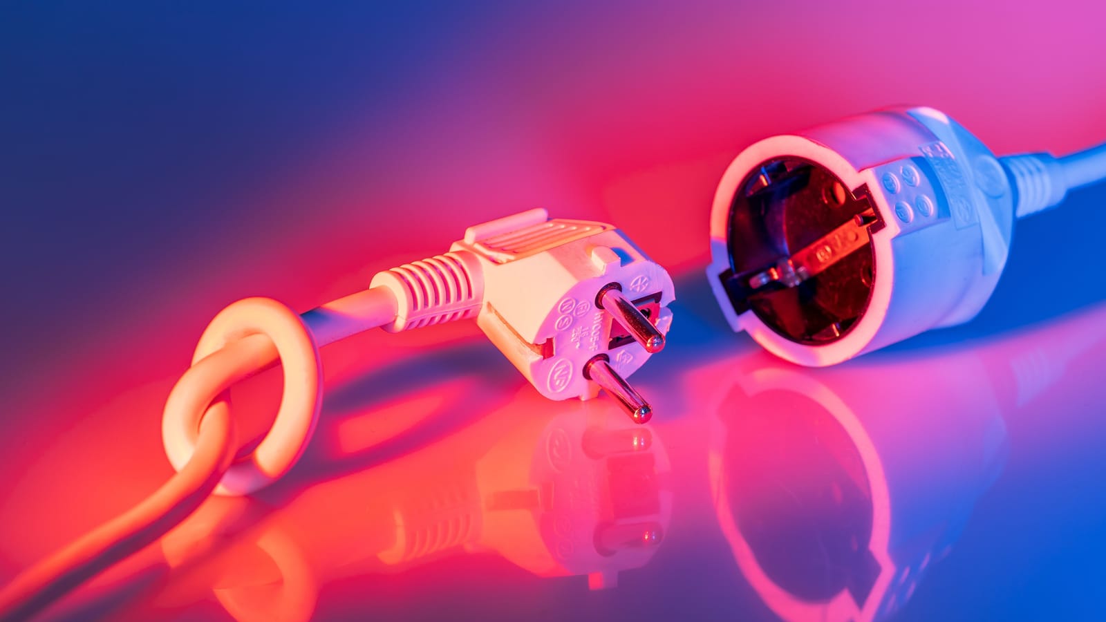 How to wire a plug properly, and when to leave it alone