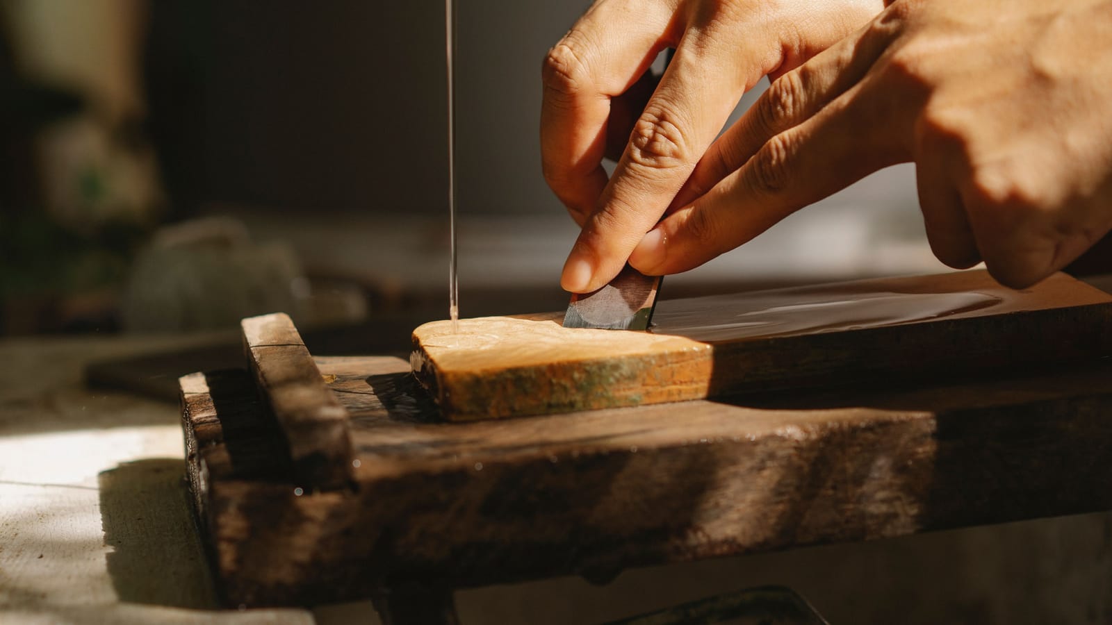 Raise a burr, and the rest of sharpening follows