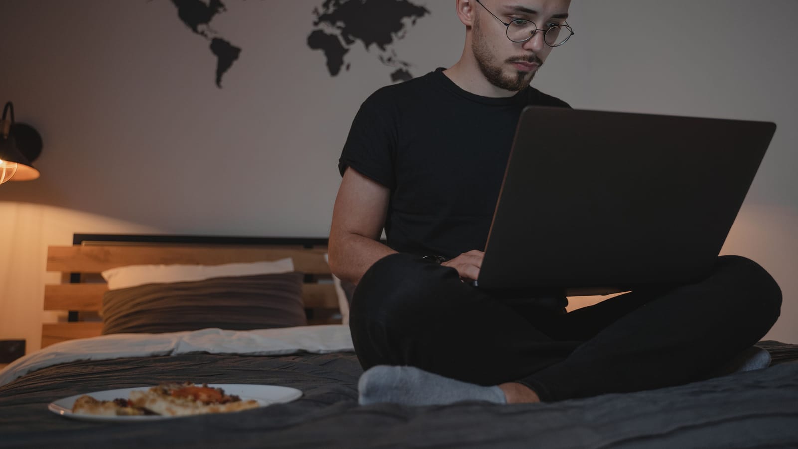 The side business that survives a full-time job