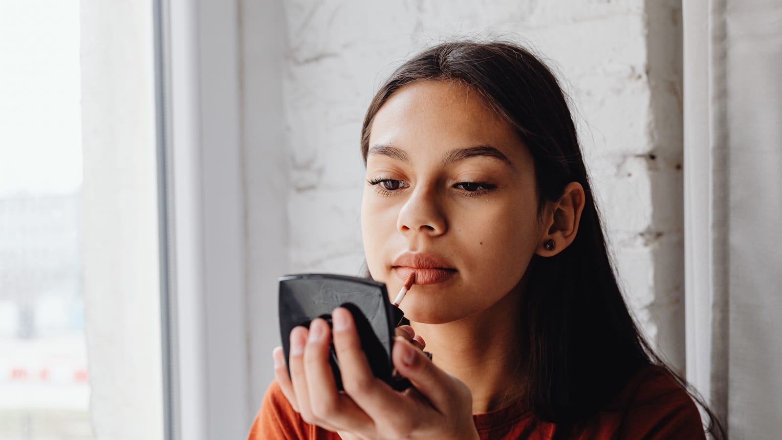 The ten-minute face that's still there at nine p.m.