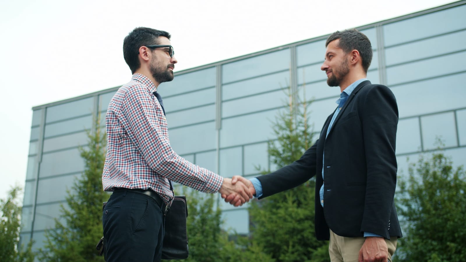 Win the deal without raising your voice