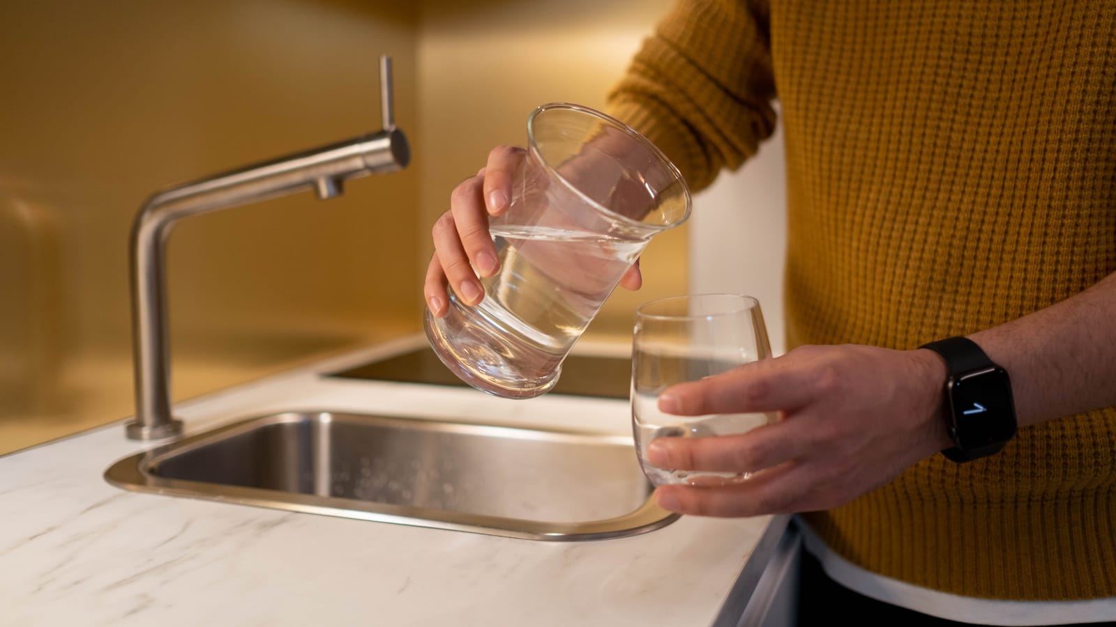 Your Kid Is Drinking The Tap Dry And That Isn't A Phase